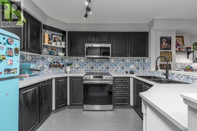 1004, 1121 6 Avenue SW, Calgary