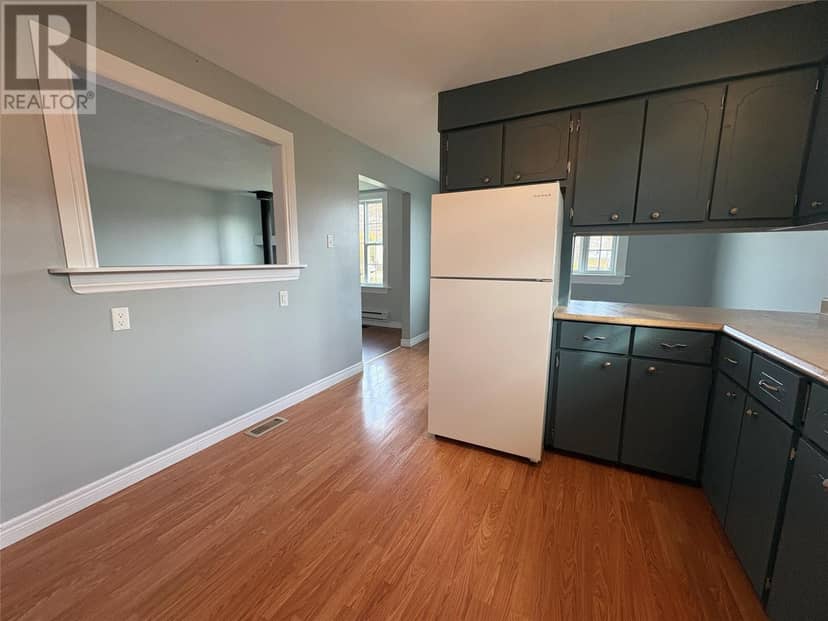 180 East Street, St. Anthony, photo 4