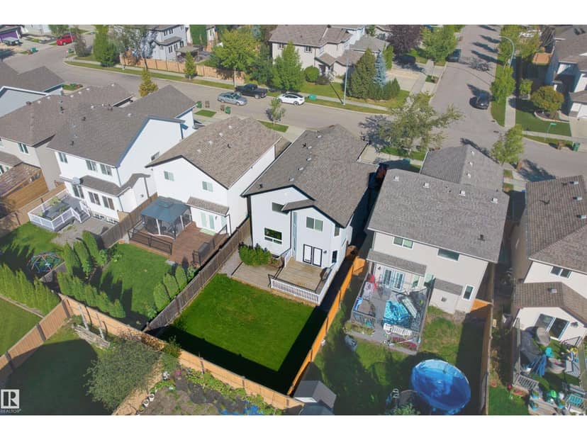 22 Norton Av, St. Albert, photo 3