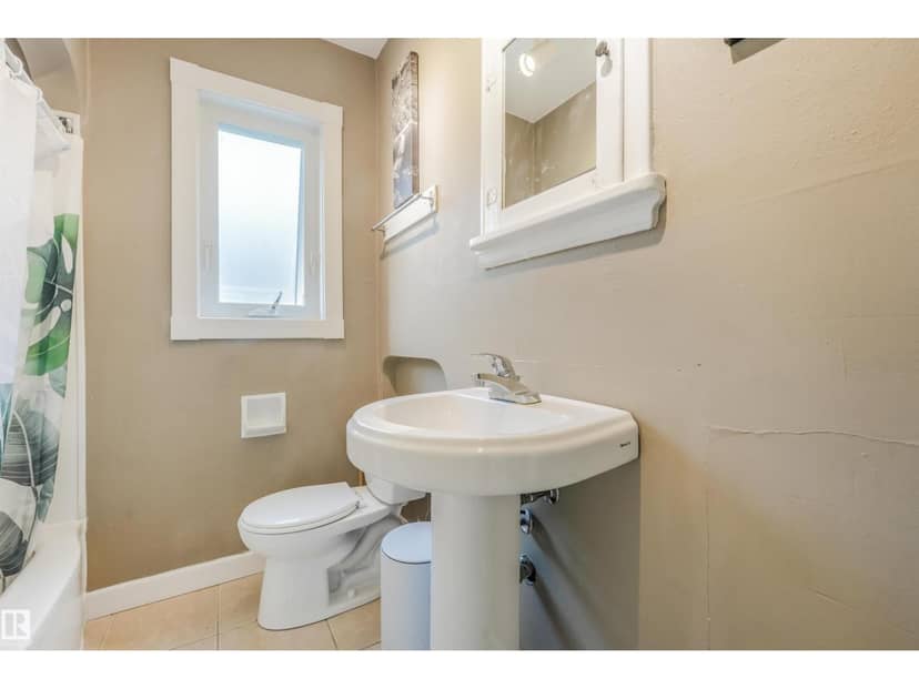 12130 95A ST NW, Edmonton, photo 8