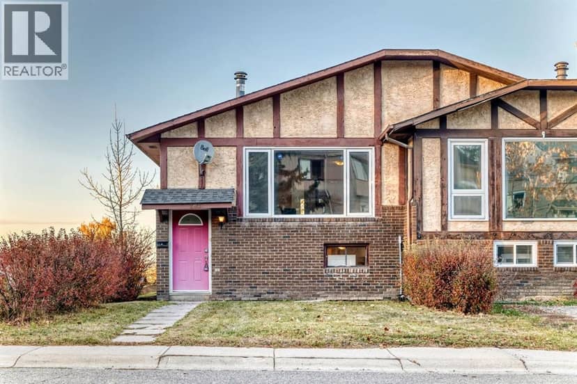 260 Berwick Drive NW, Calgary
