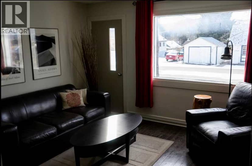 2922 223 Street, Bellevue, photo 7