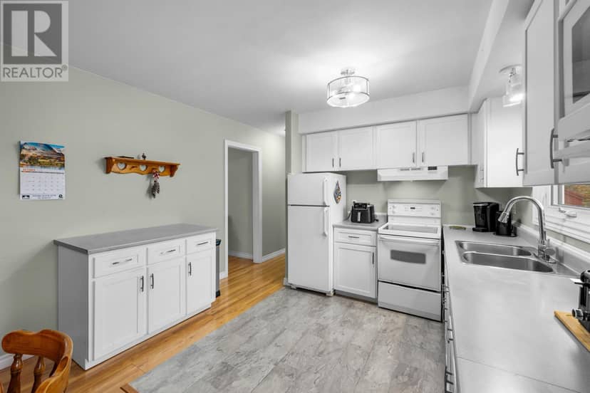 10 LONGWORTH Street, Souris, photo 7