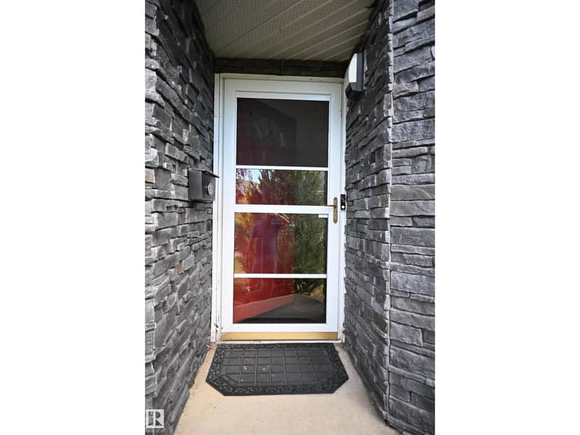 5304 155 AV NW, Edmonton, photo 3