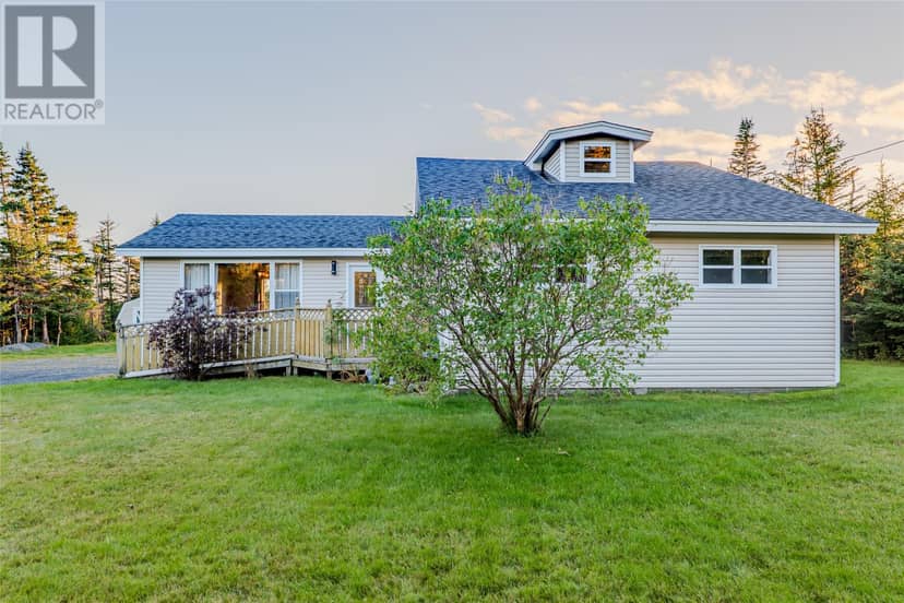 6 Back Road, Tors Cove, photo 2