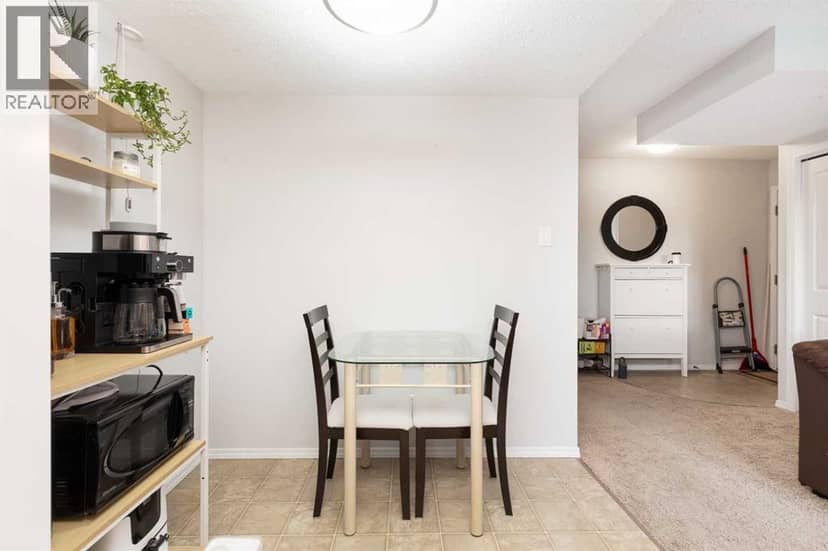 1, 1915 18 Avenue N, Lethbridge, photo 6