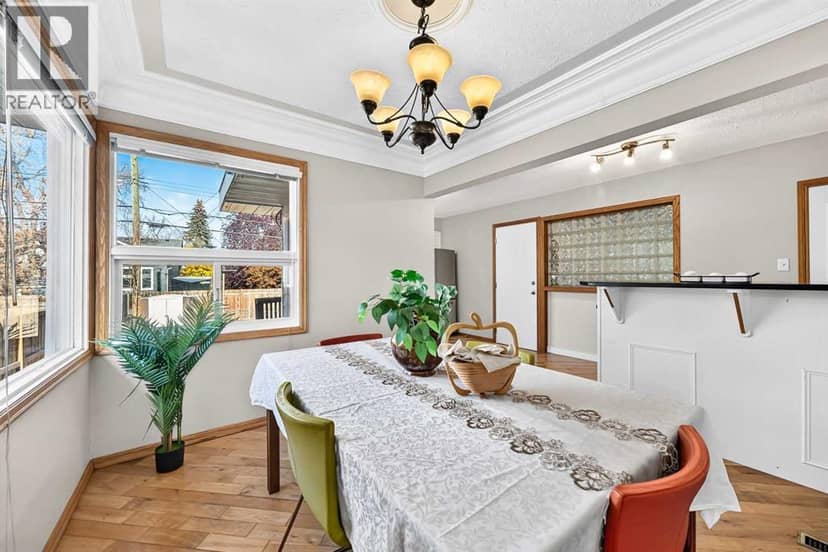 2208 Capitol Hill Crescent NW, Calgary, photo 8