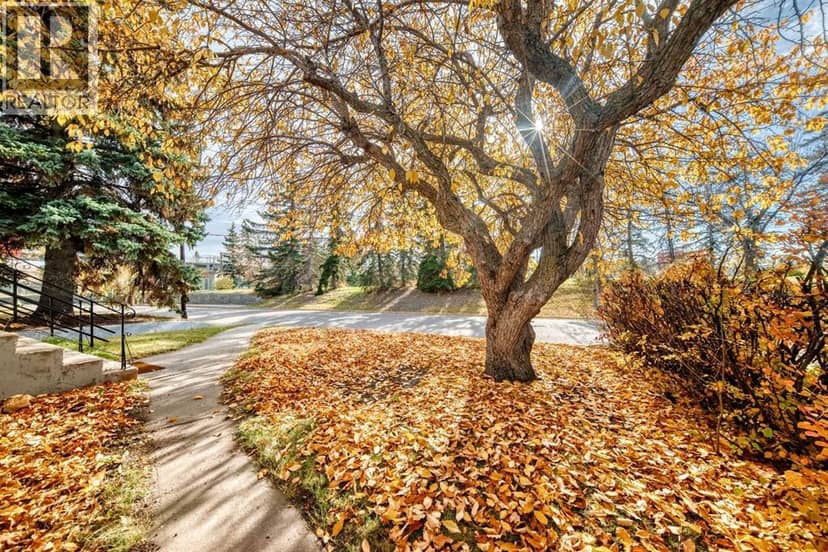 2208 Capitol Hill Crescent NW, Calgary, photo 3
