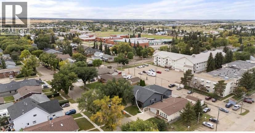 5012 53 Street, Stettler, photo 4