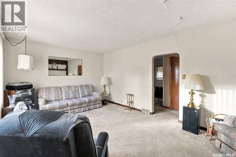 3030 Elphinstone STREET, Regina, photo 2