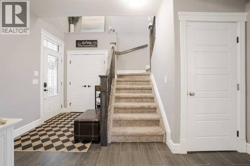 424 Dixon Road, Fort McMurray, photo 5