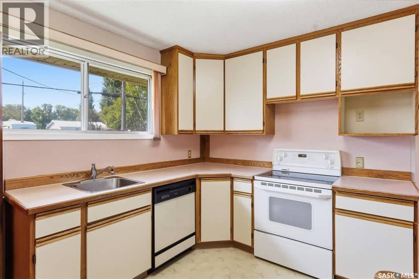 370 Taylor AVENUE, Birch Hills, photo 6
