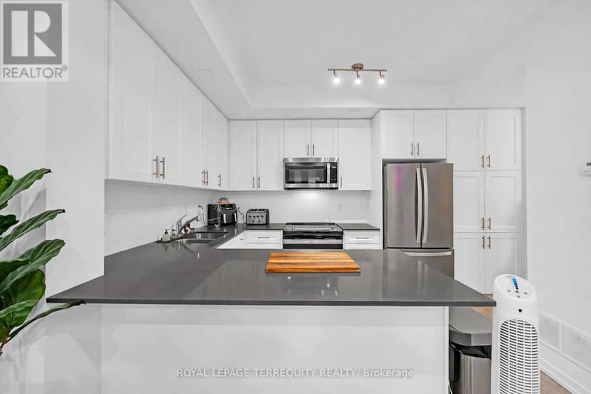 23 - 22 Lytham Green Circle, Newmarket