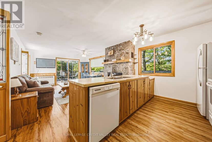 1064 Whiskey Jack Lane, Algonquin Highlands, photo 6