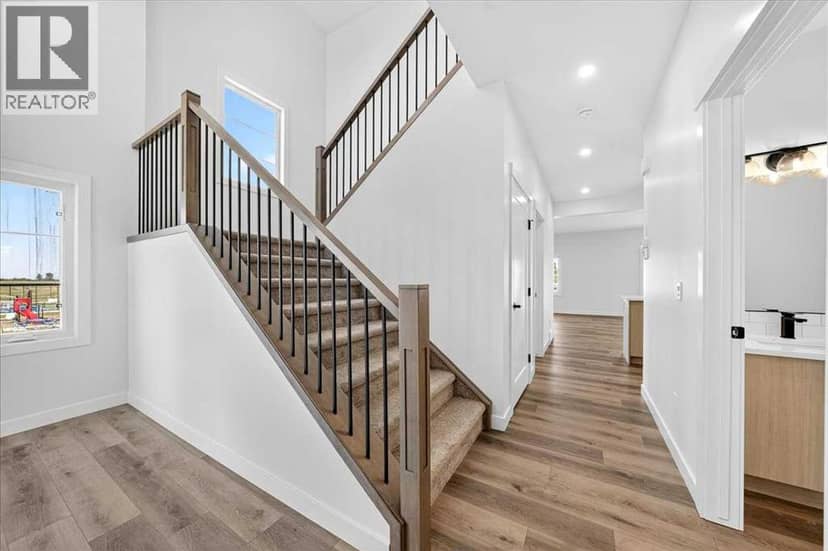 3 Lakewood Point, Strathmore, photo 4