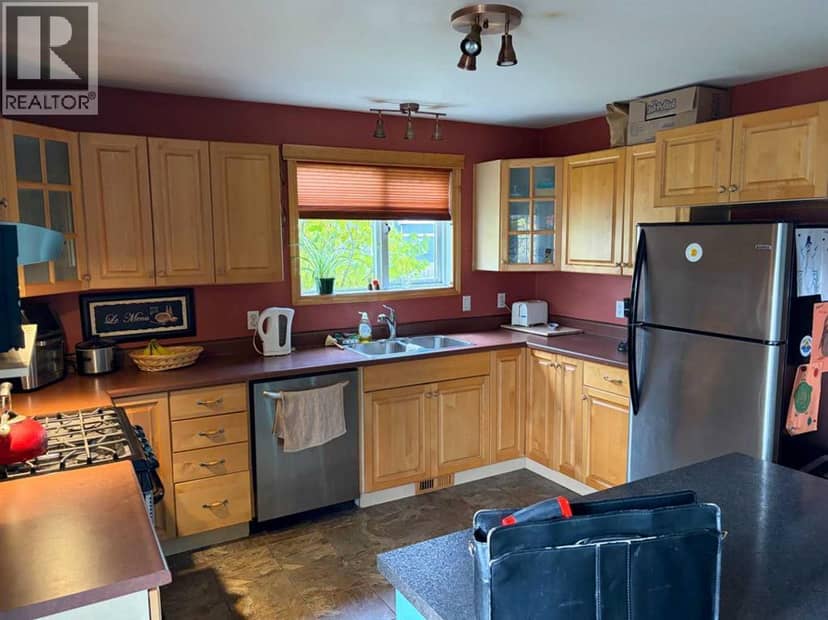4945 59 Avenue, High Prairie, photo 3