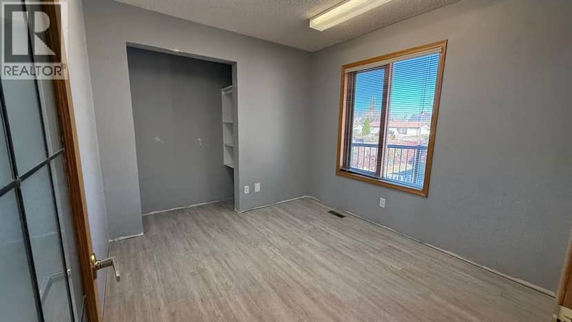 307 4 Avenue W, Hanna, photo 5