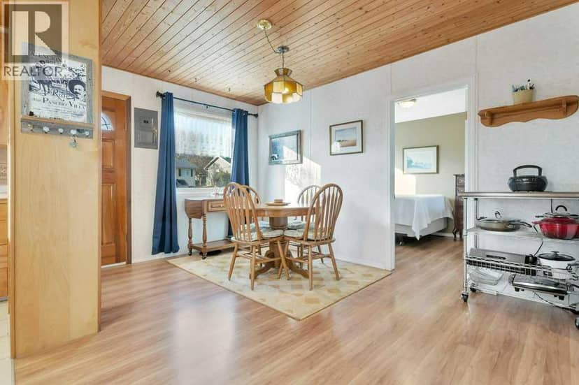 4910 56 Avenue, Rimbey, photo 5