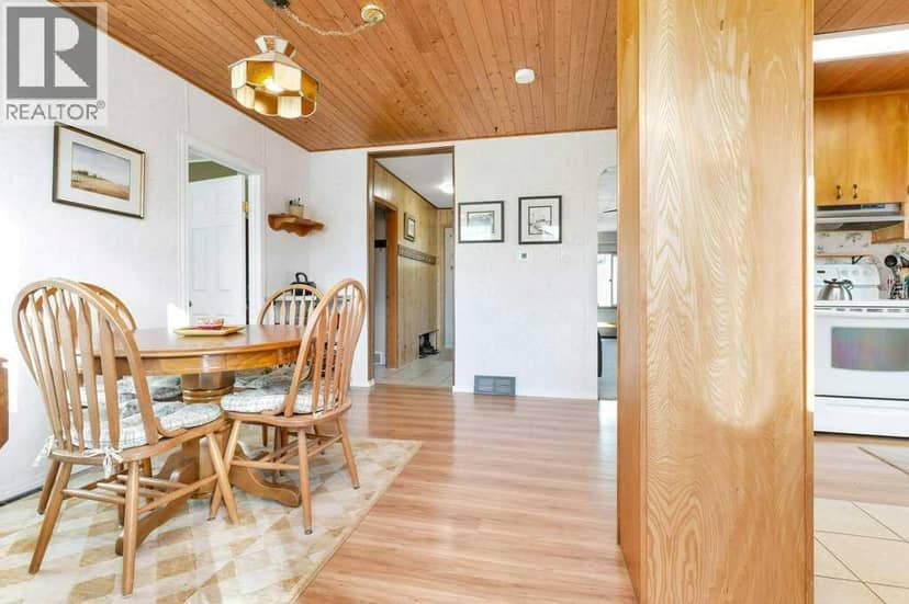 4910 56 Avenue, Rimbey, photo 6