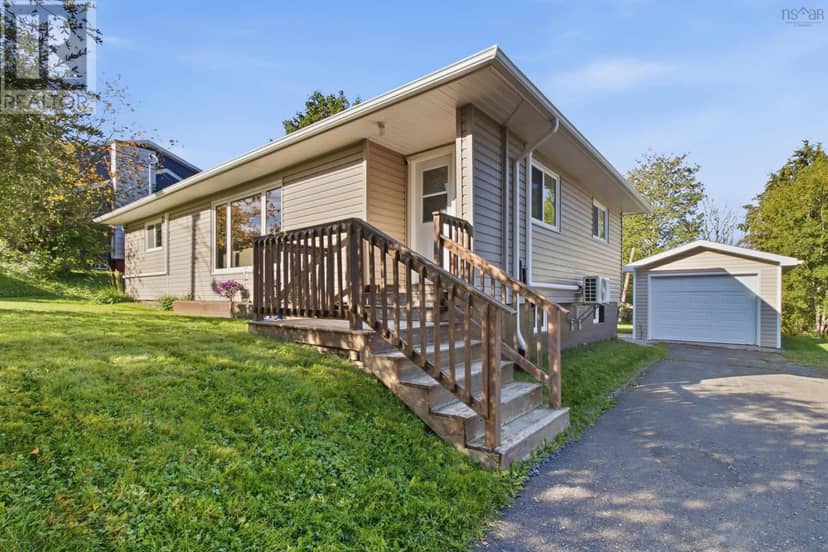 122 Campbell Avenue, Windsor, photo 2