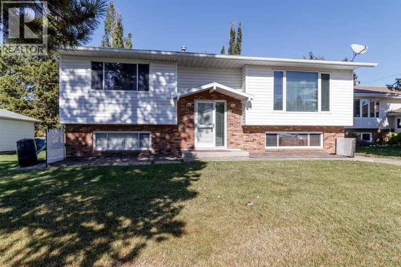 610 8 Street N, Three Hills, photo 2