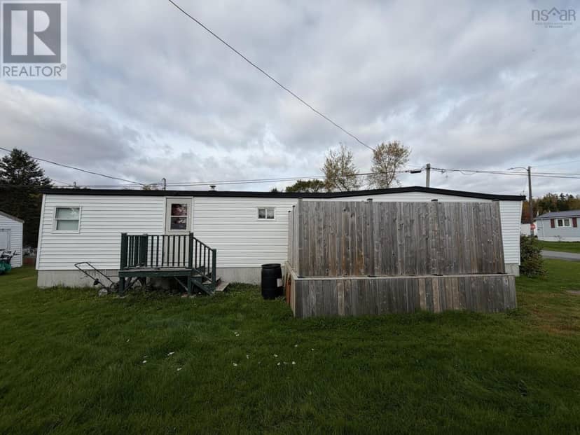 4 LeMarquis Drive, North Grant, photo 8