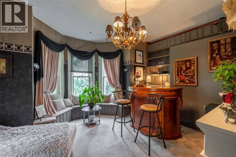 438 Emmeline STREET, Petrolia, photo 4