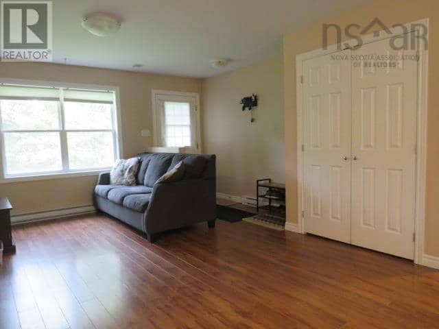 440 Woodville Road, Green Hill, photo 3