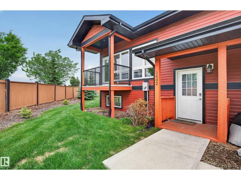 1602 Graybriar Gr, Stony Plain