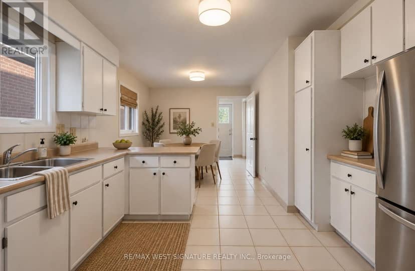 28 Bluehaven Crescent, Toronto, photo 7