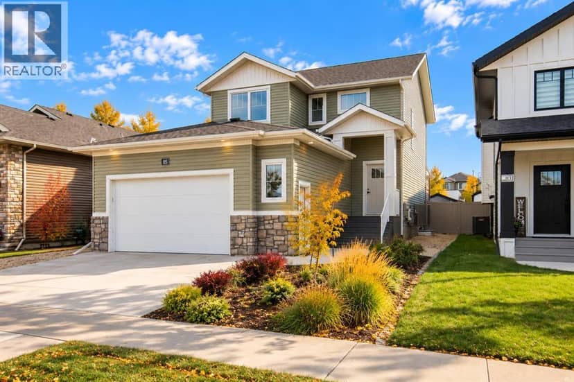 85 Crestview Boulevard, Sylvan Lake, photo 3