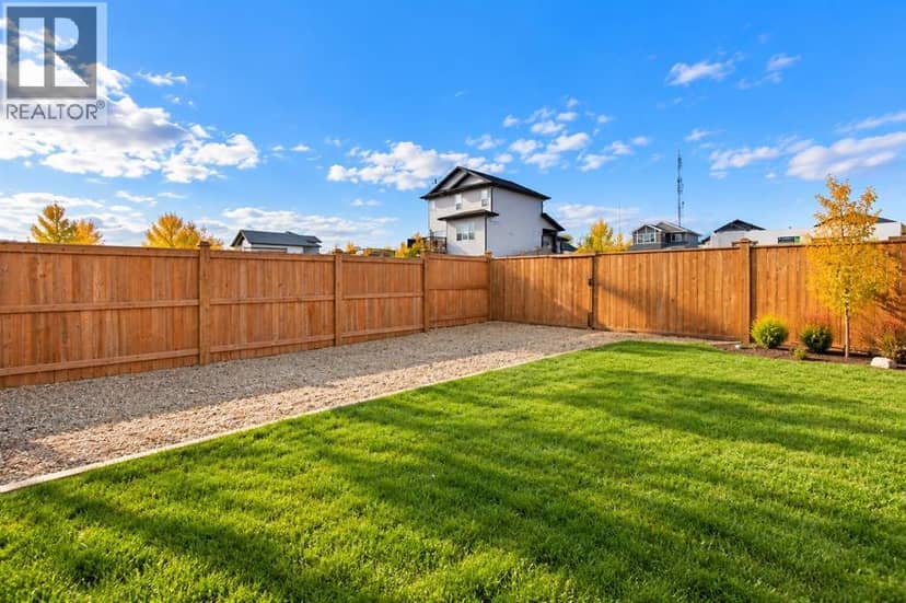 85 Crestview Boulevard, Sylvan Lake, photo 8
