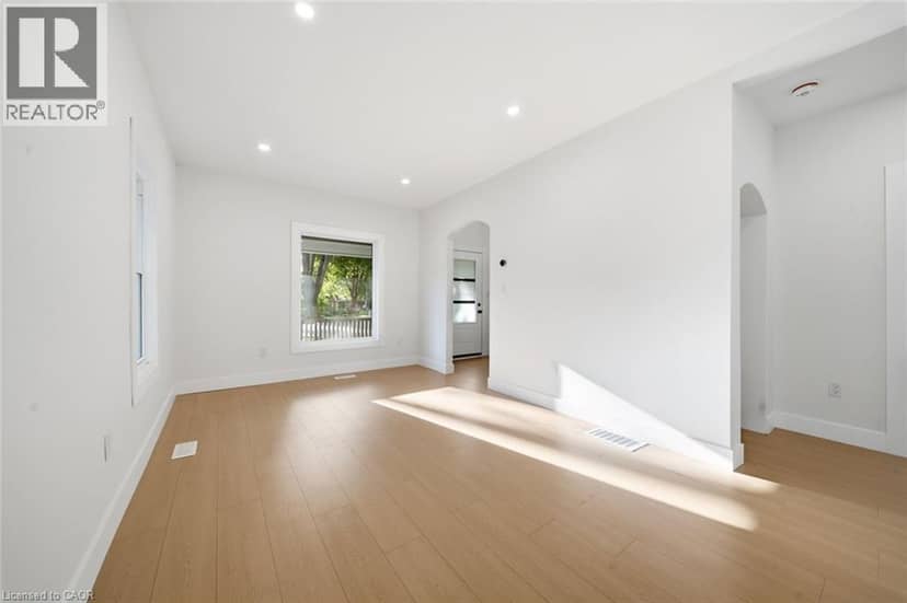 217 QUEEN Street N, Simcoe, photo 6
