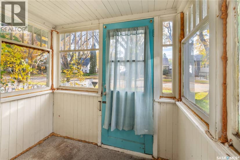 1407 C Avenue N, Saskatoon, photo 3