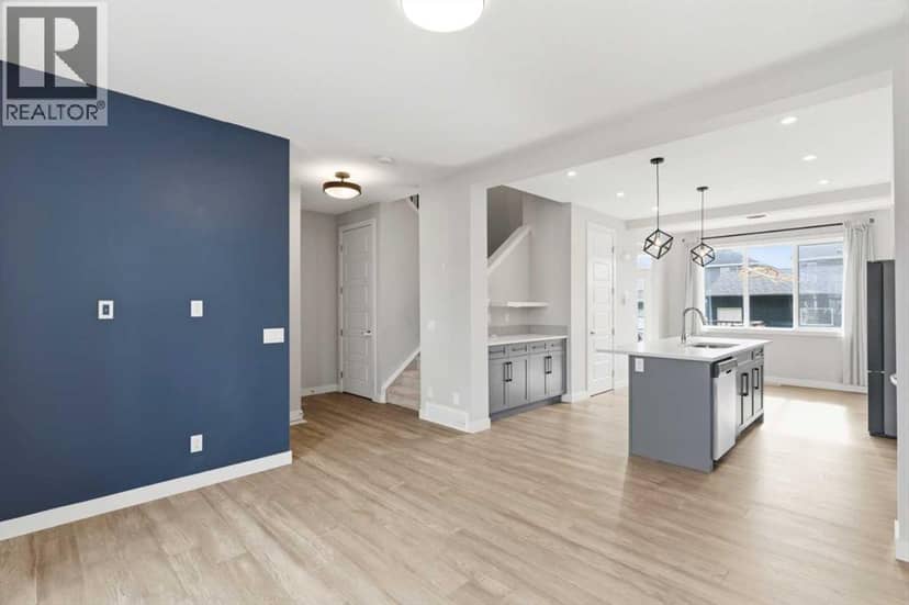 245 Waterford Boulevard, Chestermere, photo 7
