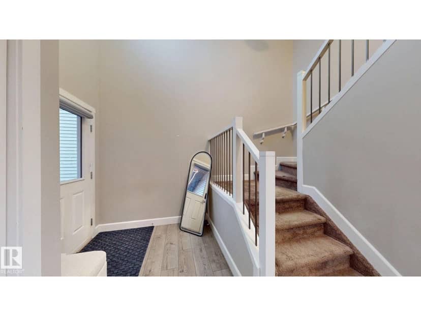 713 40 ST SW, Edmonton, photo 3