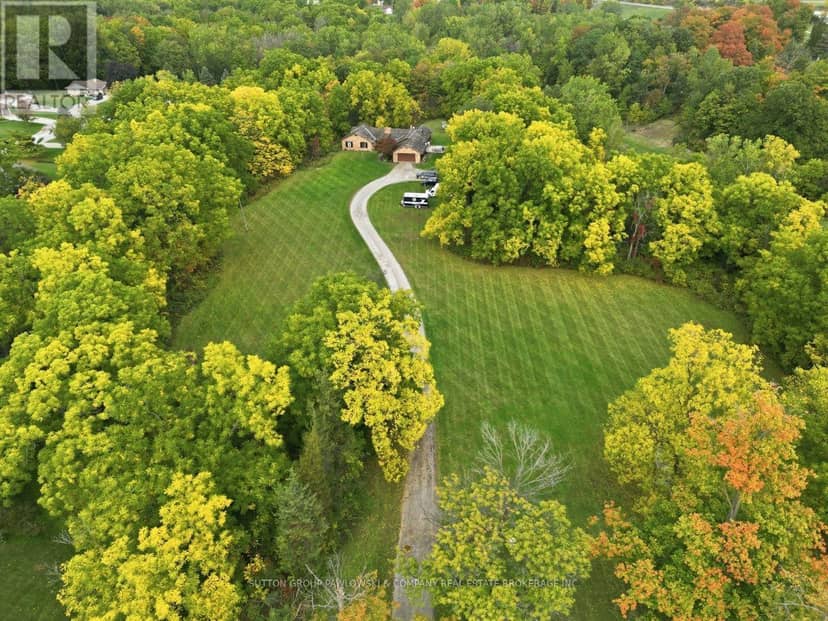 2174 Parkhill Drive, North Middlesex, photo 4