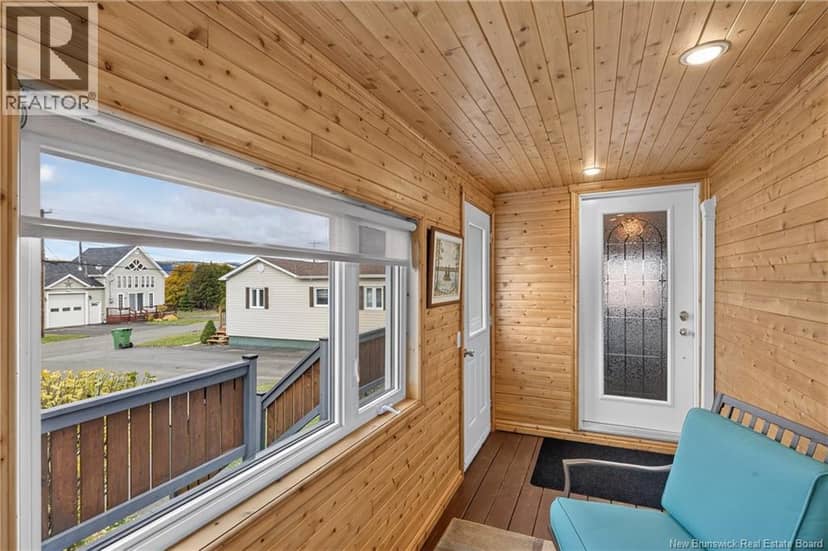 44 Sunset Drive, Campbellton, photo 3