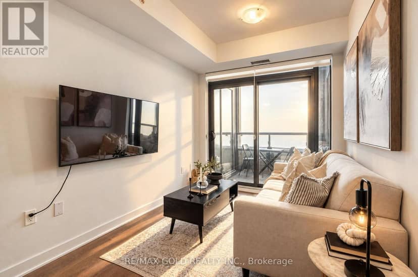 2701 - 2920 Hwy 7 W, Vaughan, photo 4