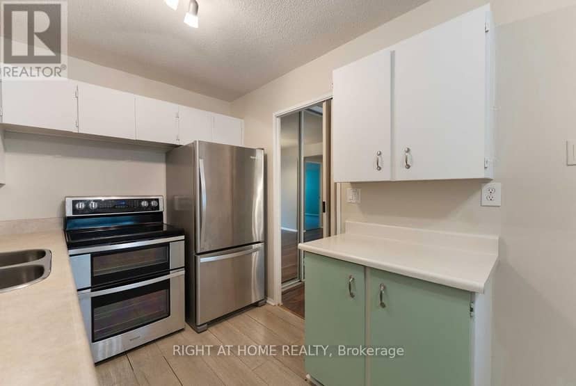 206 - 270 Scarlett Road, Toronto, photo 7