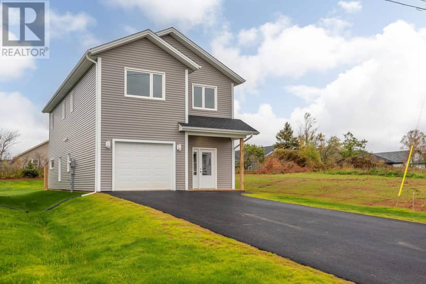 57 Emily Drive, Charlottetown, photo 2