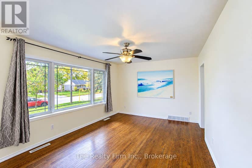 15 Dumbarton Street, Guelph, photo 7