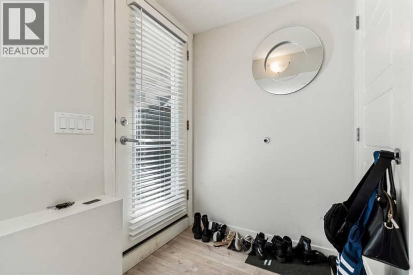 312, 260 Rowley Way NW, Calgary, photo 2