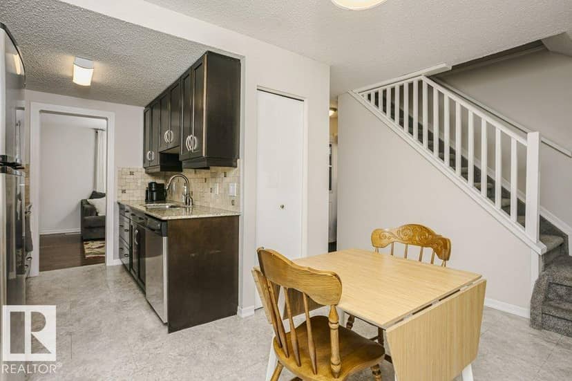 117 Woodstock NW, Edmonton, photo 7