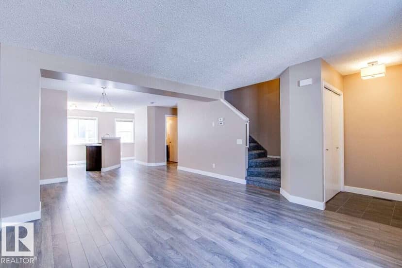 #15 8304 11 AV SW, Edmonton, photo 5