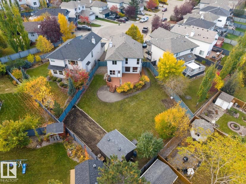 1320 Barnes Cl SW, Edmonton, photo 2