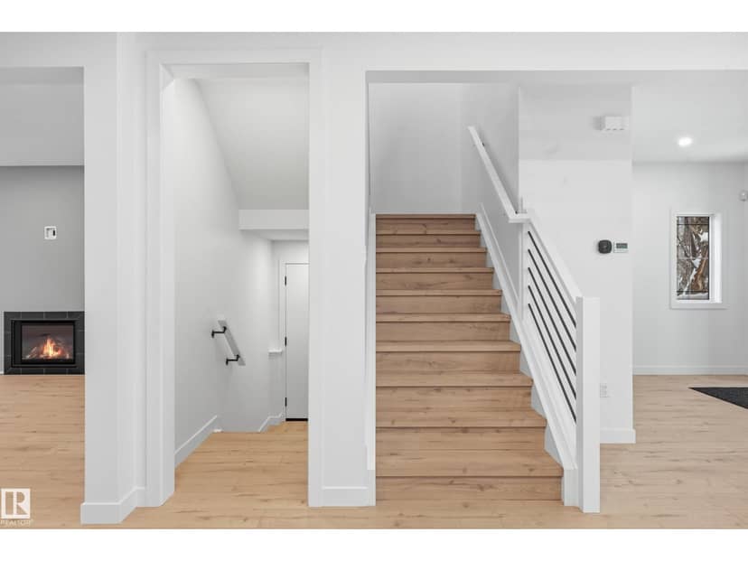 11121 51 ST NW, Edmonton, photo 3