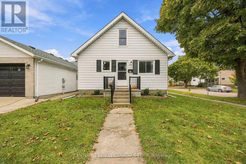 353 Talfourd Street, Sarnia, photo 2