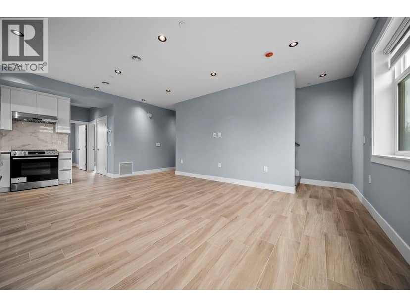 2 2557 W King Edward Avenue, Vancouver, photo 7
