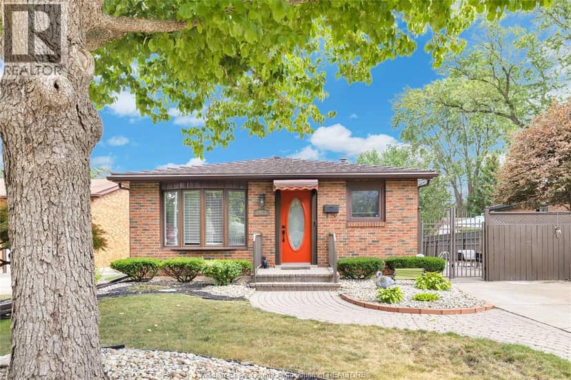 3981 Whitney, Windsor, photo 2